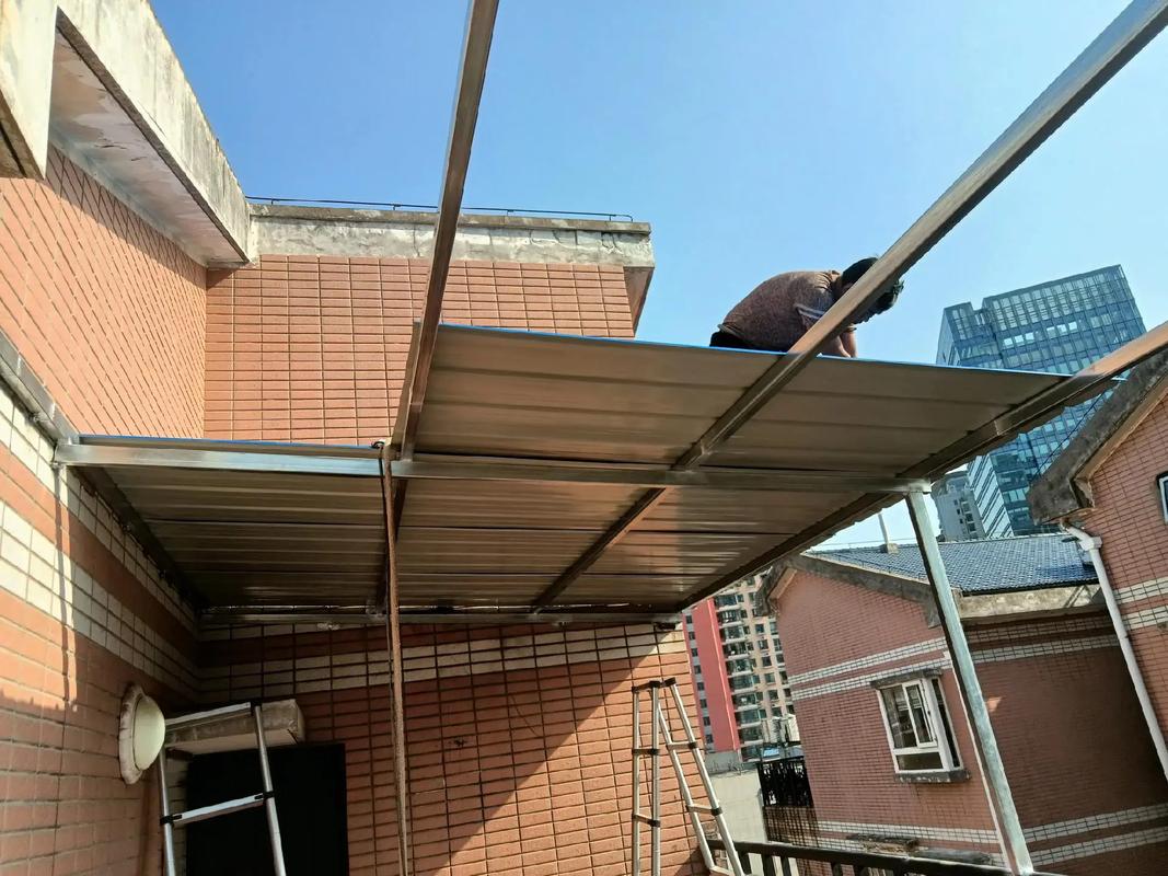 武汉彩钢瓦雨棚与钢结构阁楼隔层 打造实用空间的理想选择